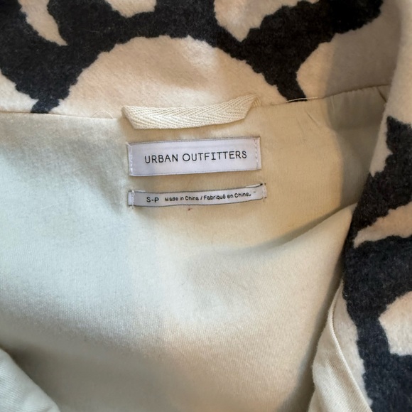 Urban Outfitters Small Sunshine Fleece Jacket - Picture 4 of 4